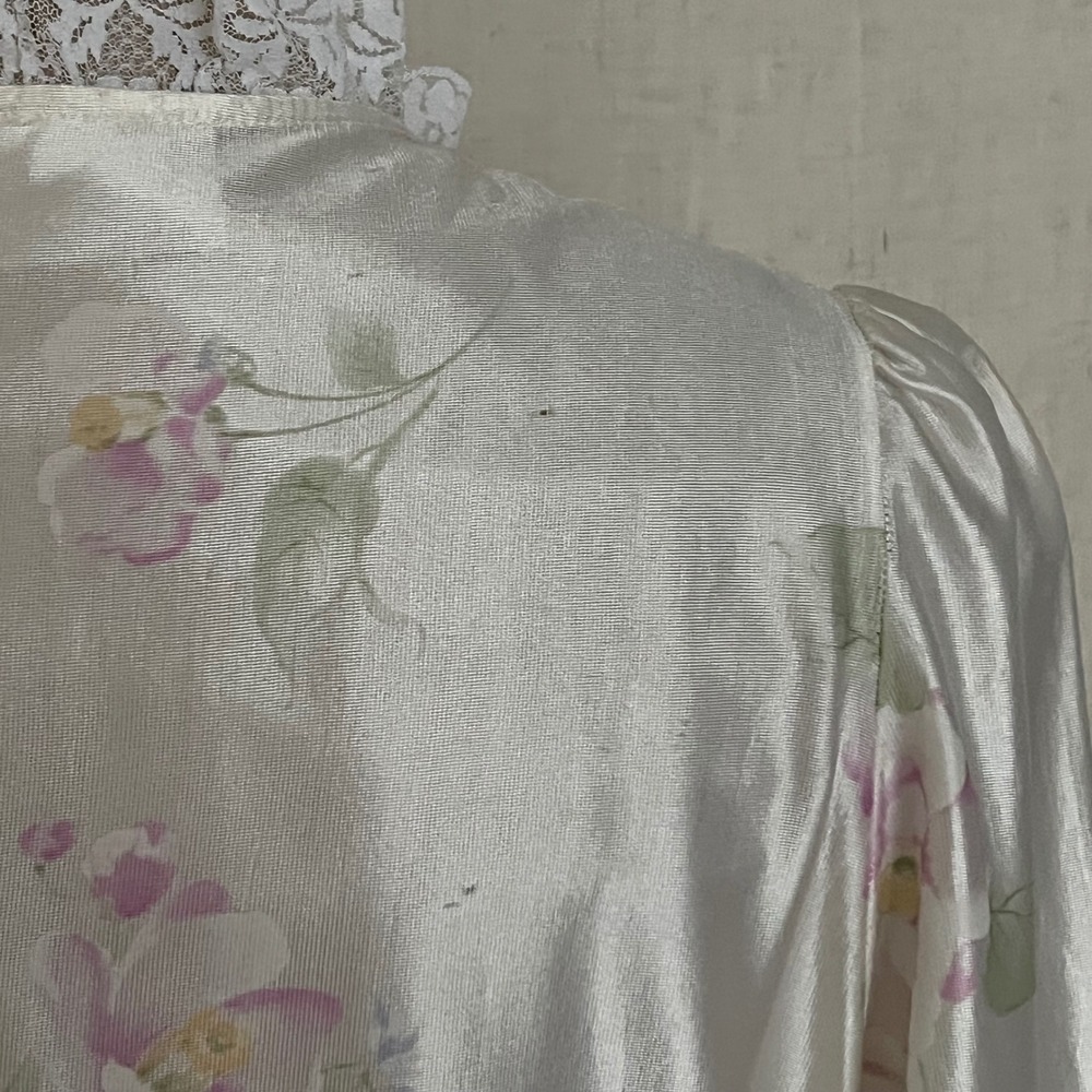 Vintage Jolie Two Women's Coquette Floral Lace Trim Robe Long Sleeve Loungewear - Picture 6 of 8